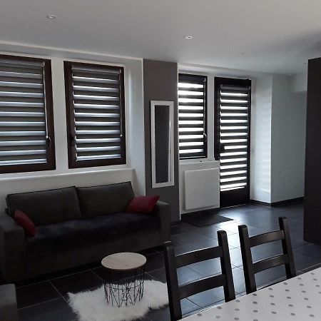 Le Gite Dameryat Villa Damery  ภายนอก รูปภาพ